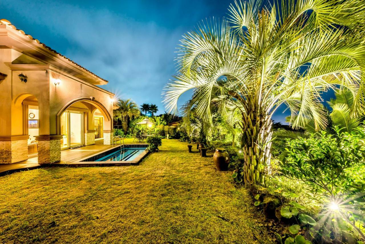 Palm Valley Resort Seogwipo Exterior foto